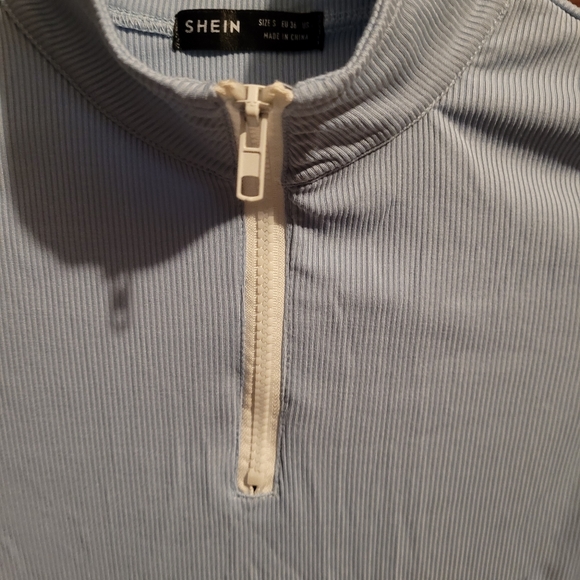 SHEIN Baby Blue Long Sleeve Zip-Up Crop Top Cropped Tee Shirt Women's Size Small - Picture 3 of 6